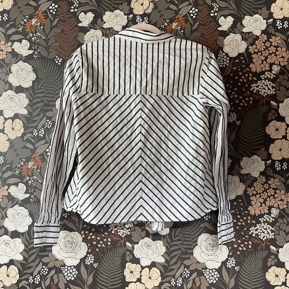 DREW Dillone Button Down Striped size medium - Picture 8 of 9